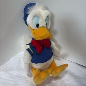 Disney Store Donald Duck Large Plush Toy Stuffed Animal 16” VTG
